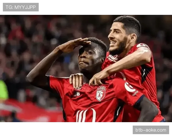 布雷斯特2-0图卢兹,主队凭借两次角球进攻取得领先 布雷斯特2-0图卢兹,主队凭借两次角球进攻取得领先